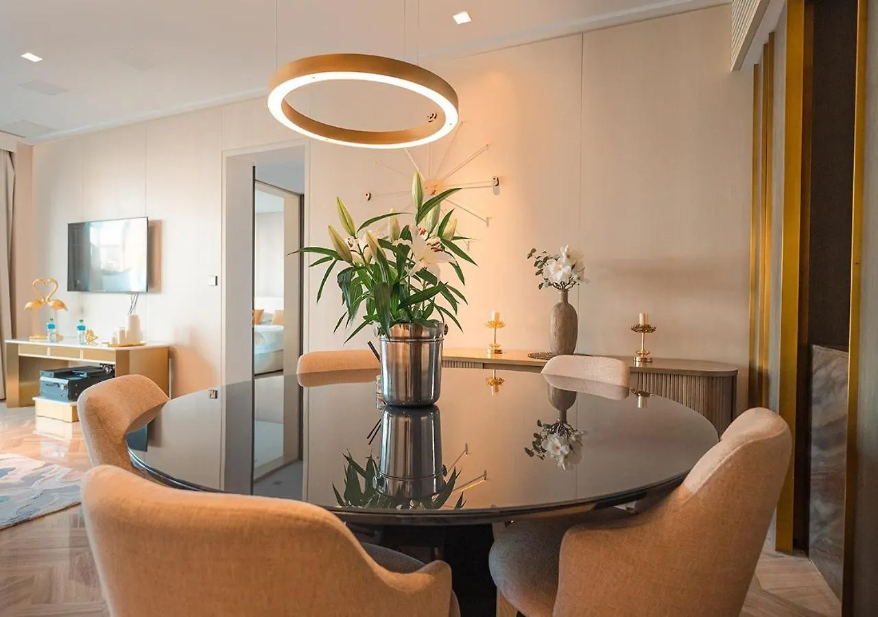 Luxury 2 Bedroom Apartment In The World Famous Resort Dubai