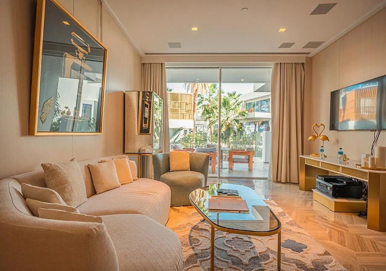 Luxury 2 Bedroom Apartment In The World Famous Resort contacts